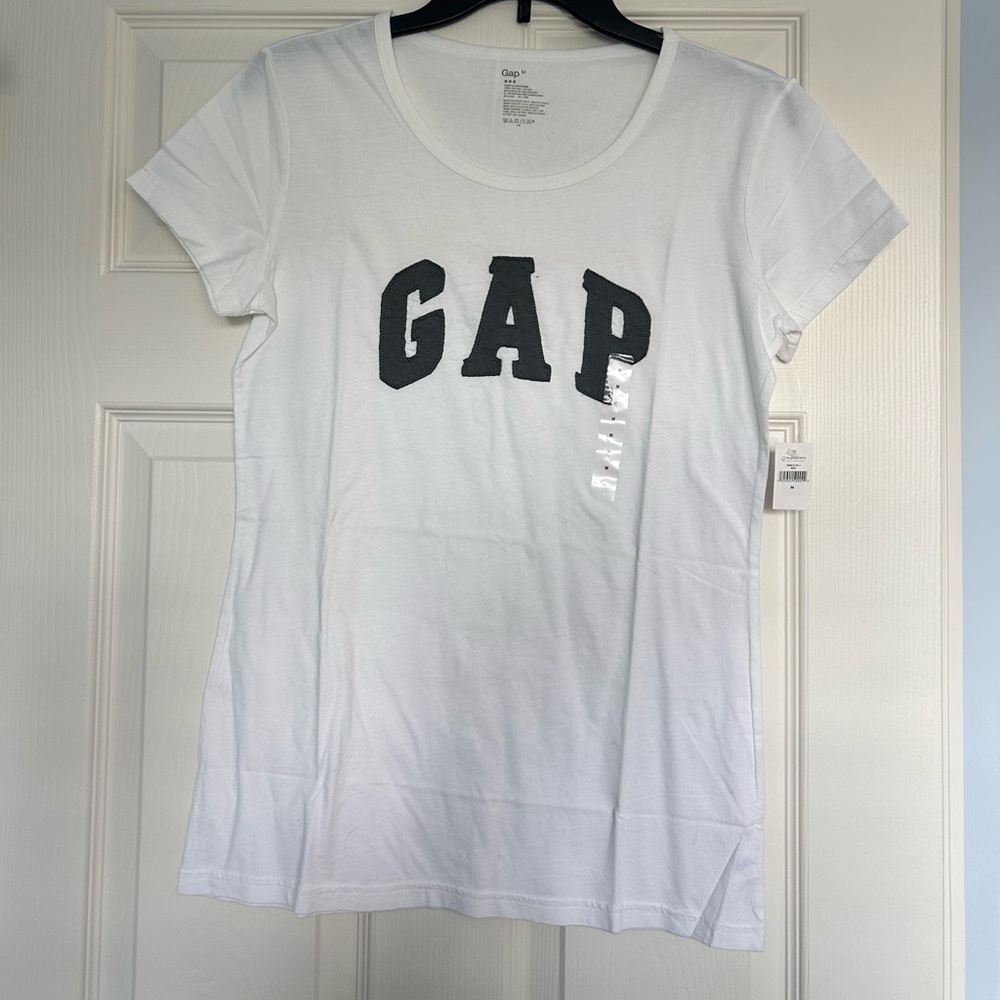 GAP Classic White Tee